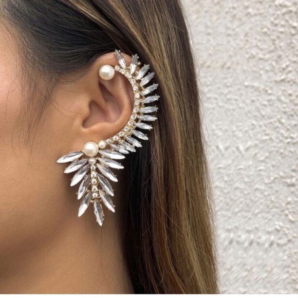 Jewelry - Rhinestone Ear Climber Earring